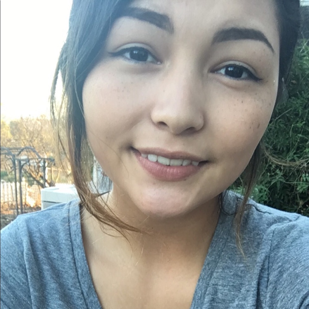 Meet your Posher, Angelica